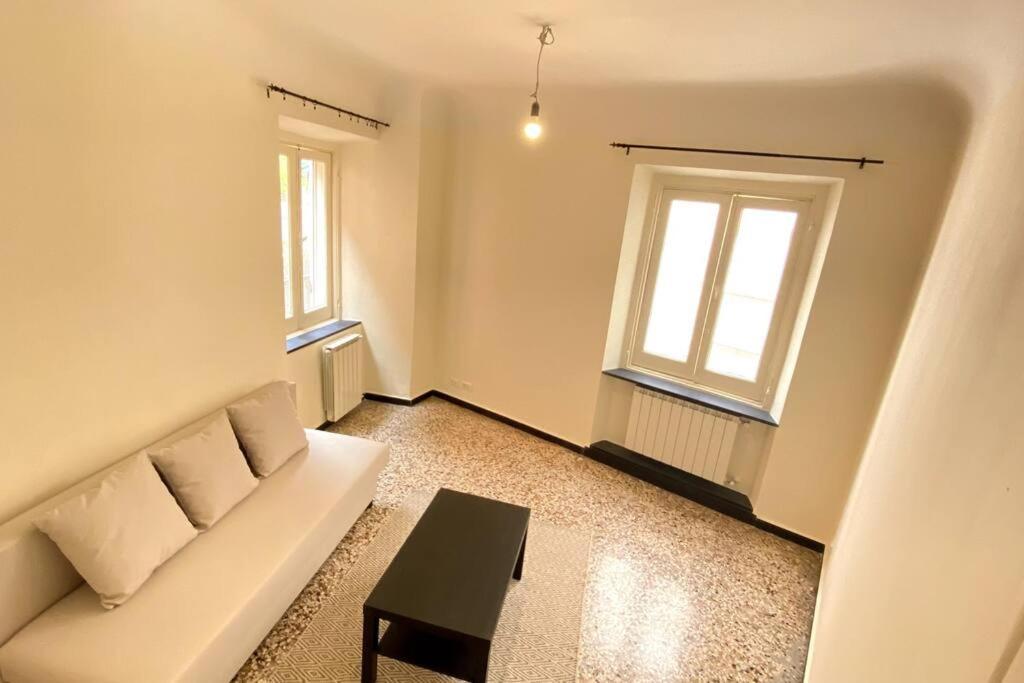A 6 Minuti Da Acquario E Stazione Apartment *